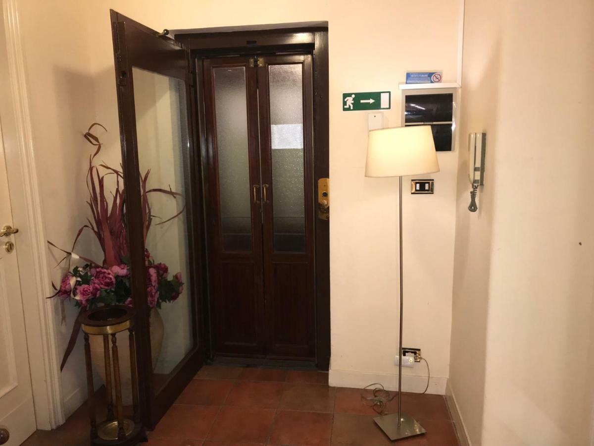 Antica Dimora Caruso Bed & Breakfast Catania Exterior photo