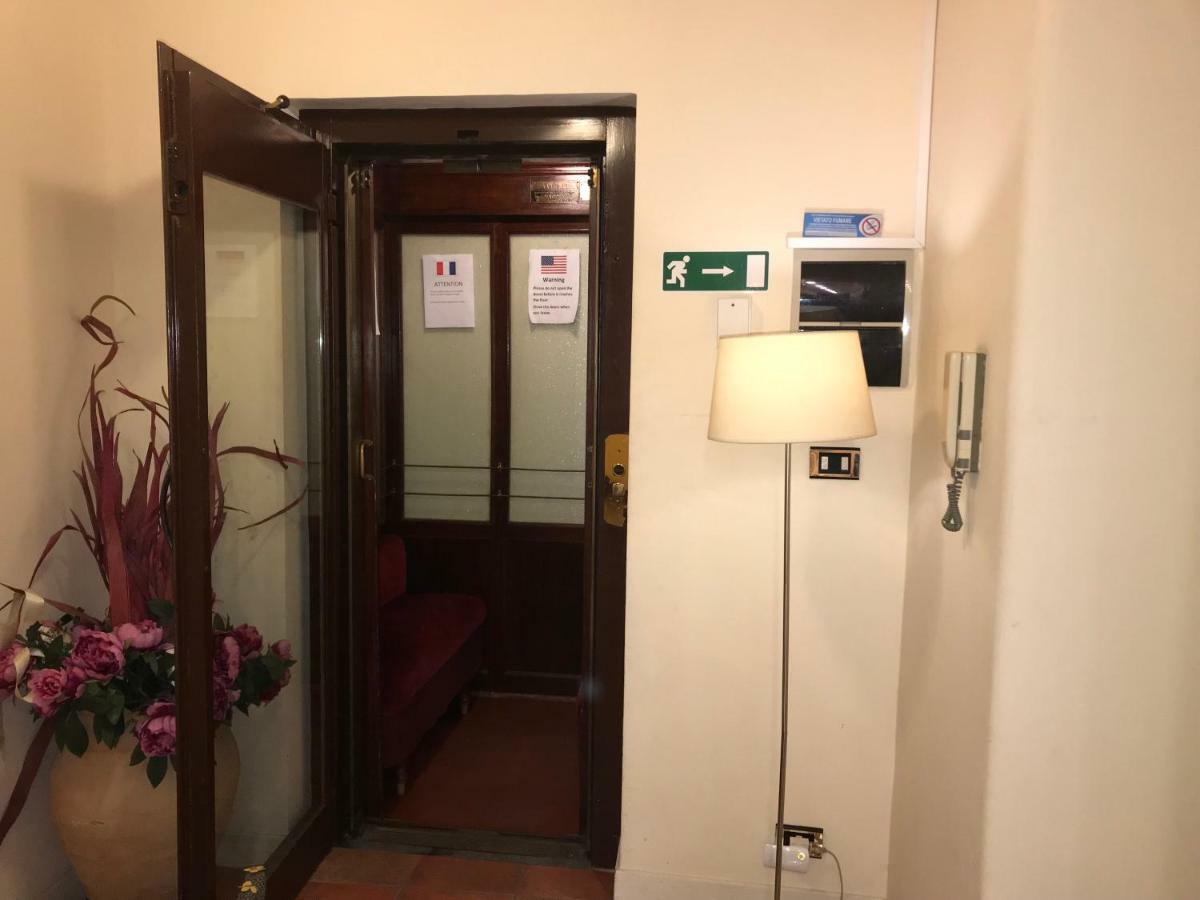 Antica Dimora Caruso Bed & Breakfast Catania Exterior photo