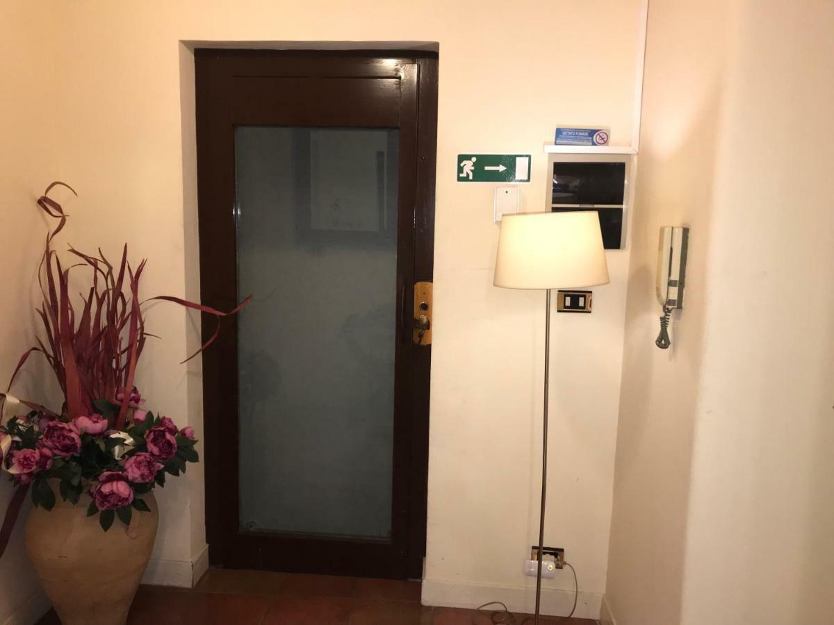 Antica Dimora Caruso Bed & Breakfast Catania Exterior photo